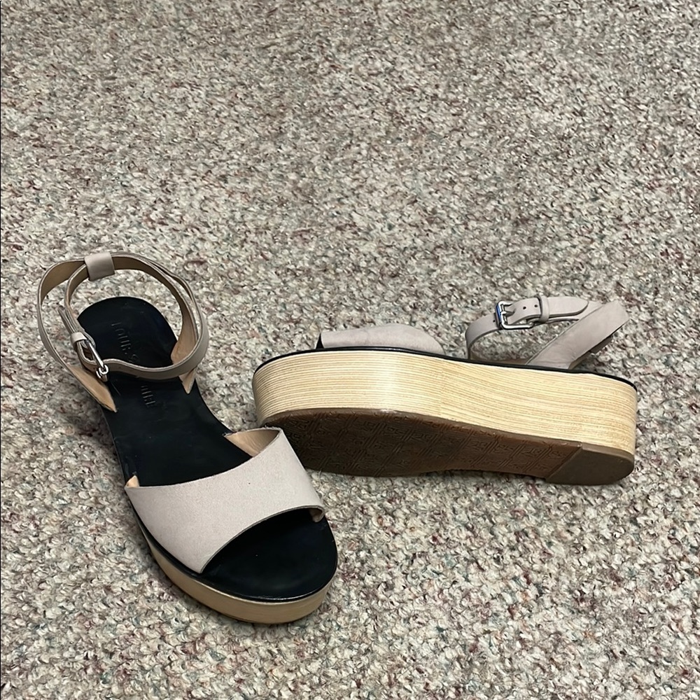 Pour la victoire Cream leather Platform wood Sole Ankle Strap sandal